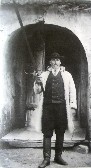 1187193_538826172839055_732195885_n