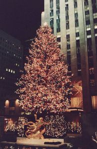 391px-Rockefeller_Center_Tree