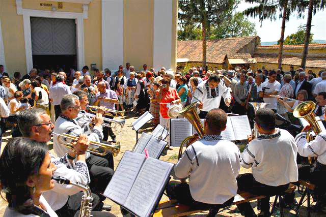 1969328_643629799008171_1680839373_n