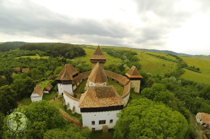 Cetatea bisericeasca din Viscri/Weißkirch, fotografia realizata cu drona, iunie 2015. Foto: Mihaela Kloos-Ilea