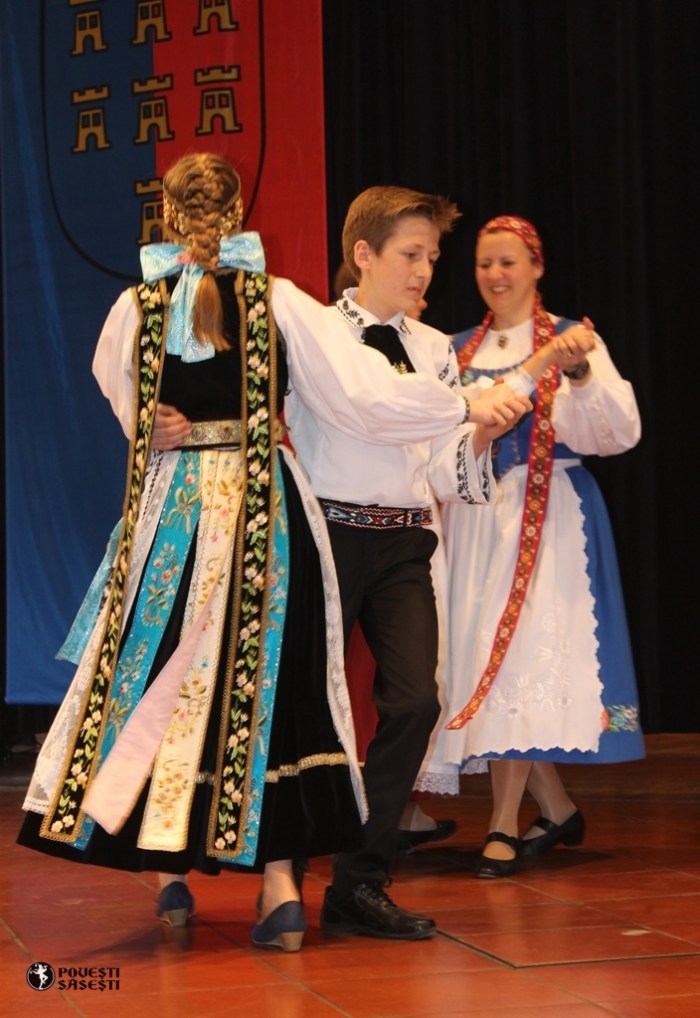 Povesti sasesti Watermark - 0824